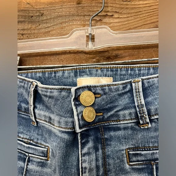 KUT from the Kloth Women's Ana High-Rise Flare Double Button Women’s Size 2 - Picture 2 of 4